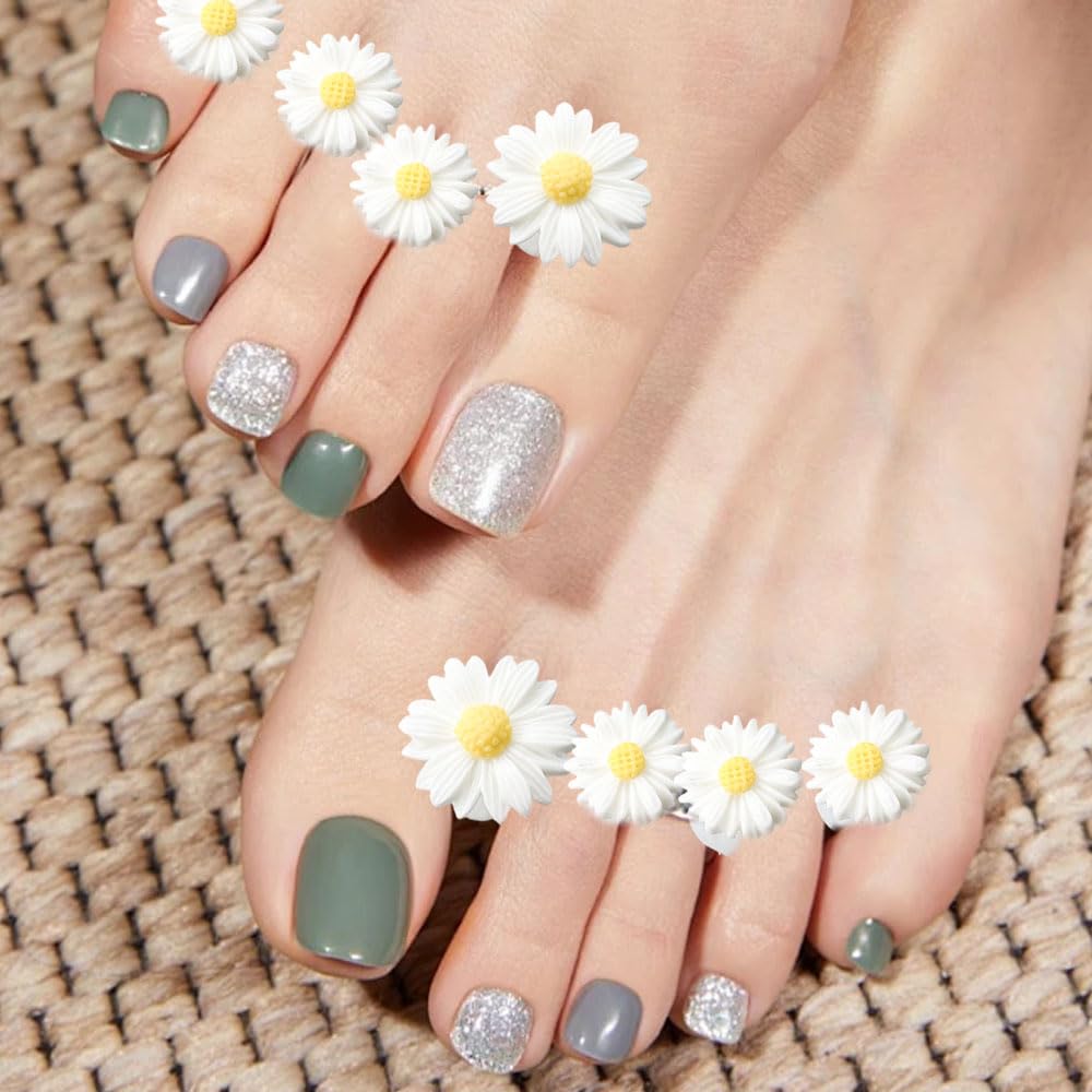 32PCS Silicone Toe Separators for Pedicure, Cute Daisy Flower strawberry Pearl Shaped Toe Nail Spacers for Pedicures Nail Art Salon Tools Nail Art Accessories