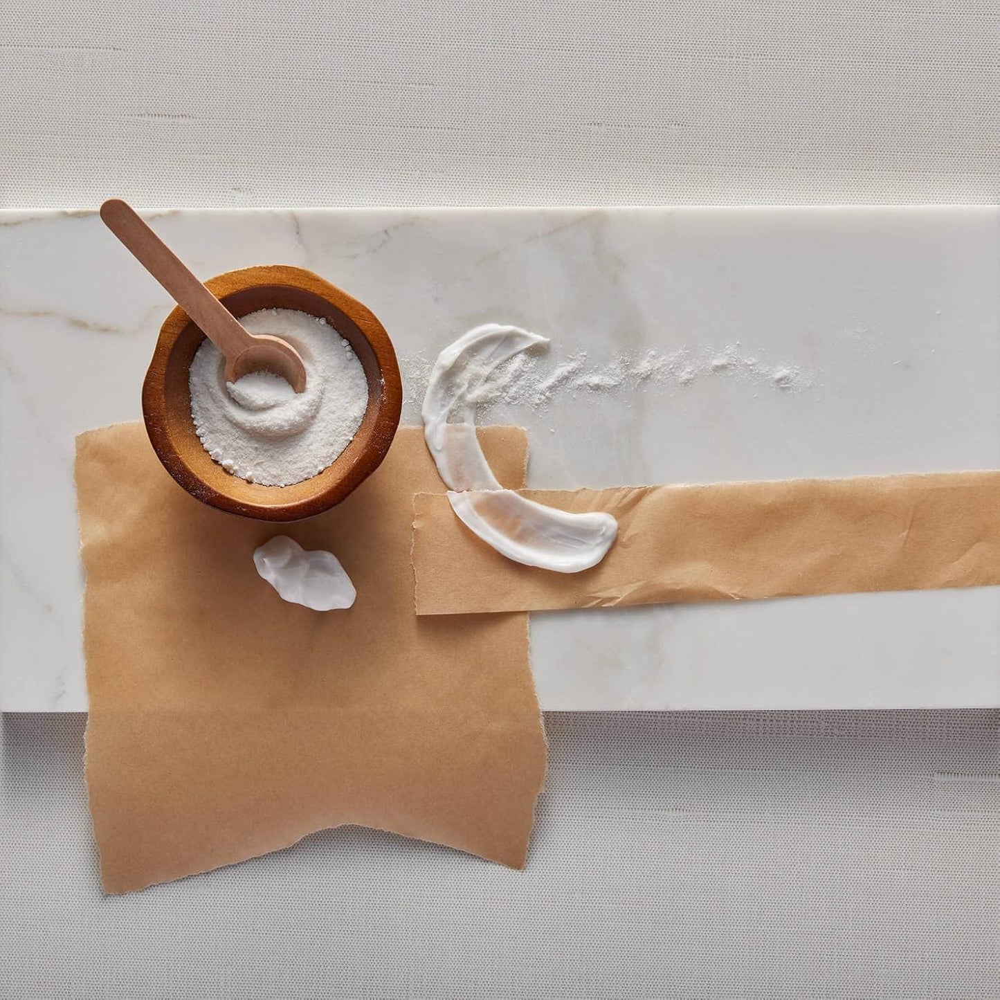 Thymes Goldleaf Gardenia Perfumed Body Crème - Moisturizing Body Cream - Shea Butter Body Lotion with Aloe Vera & Honey for Skin Care Routine - Body and Hand Lotion for Women & Men (9.25 fl oz)