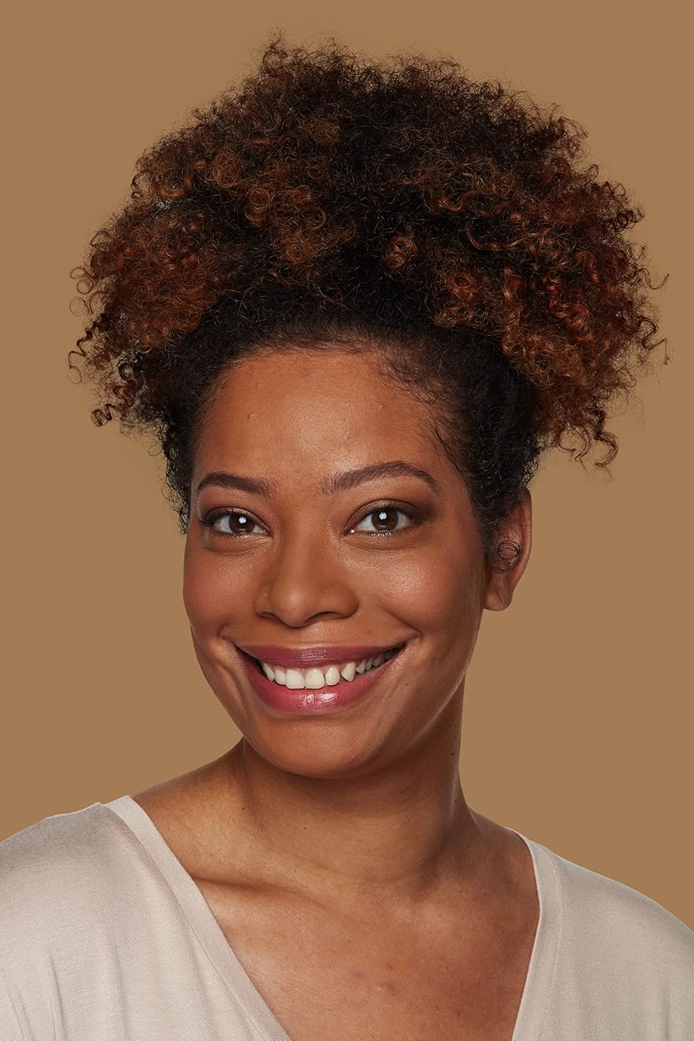 L'Oreal Paris Makeup True Match Super-Blendable Liquid Foundation, Crème Café W8, 1 Fl Oz,1 Count