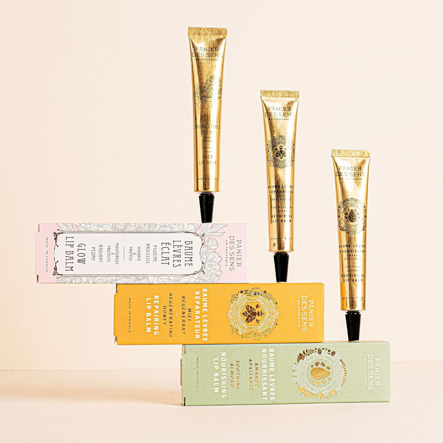 Panier des Sens - Almond Lip Balm for Women - Lip Moisturizer - Almond Extract & Almond Oil - Made in France Lip Care - 98% Natural Ingredients - Lip Balm Hydrating Nourishing for Dry Lips - 0.5 Fl oz