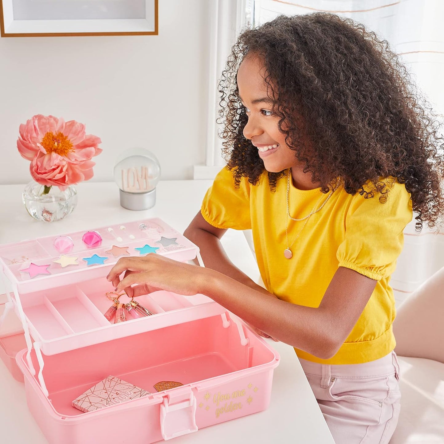 3C4G Pink and Gold Hard Case Makeup Storage Set - Kids Makeup Kit for Girls and Teens - Includes Storage Case, 5 Eyeshadows, 1 Blush, 2 Lip Glosses & 1 Nail Polish - Ages 8+ by Make It Real