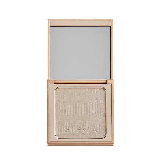 Sigma Beauty Highlighter Makeup – Illuminating Highlighting Powder for Face, Sheer Glimmer Face Highlighter for Cheeks, Cupid’s Bow, & Brow Bone (Savanna, Fiery Bronze Metallic)